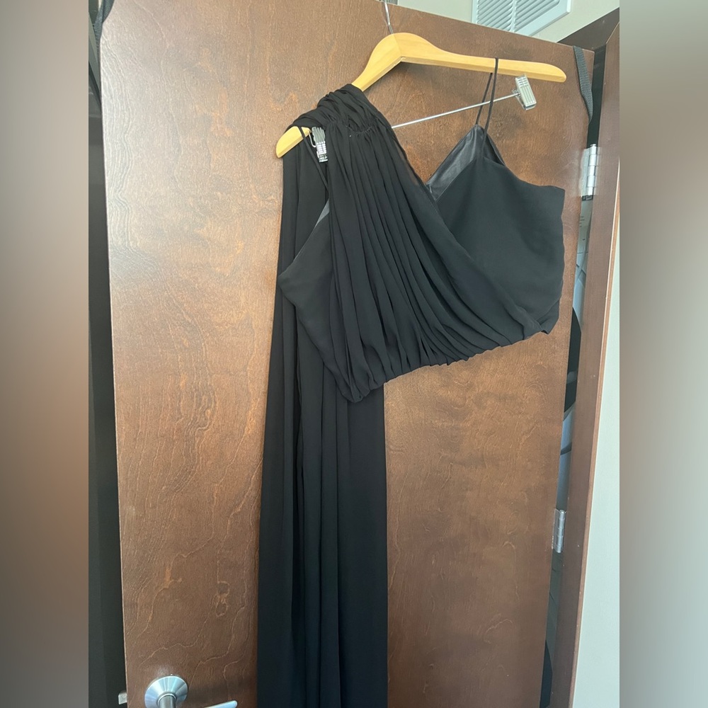 Indian wedding guest outfit, leganga, black top with dupatta, silk skirt - Picture 5 of 10